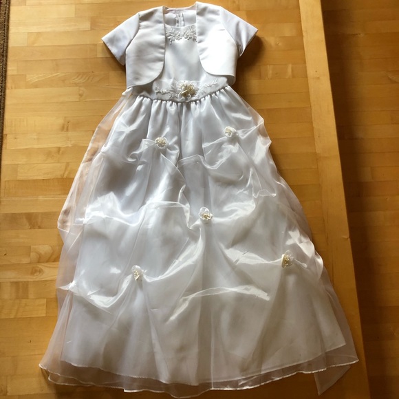 Communion Dress - Picture 1 of 6